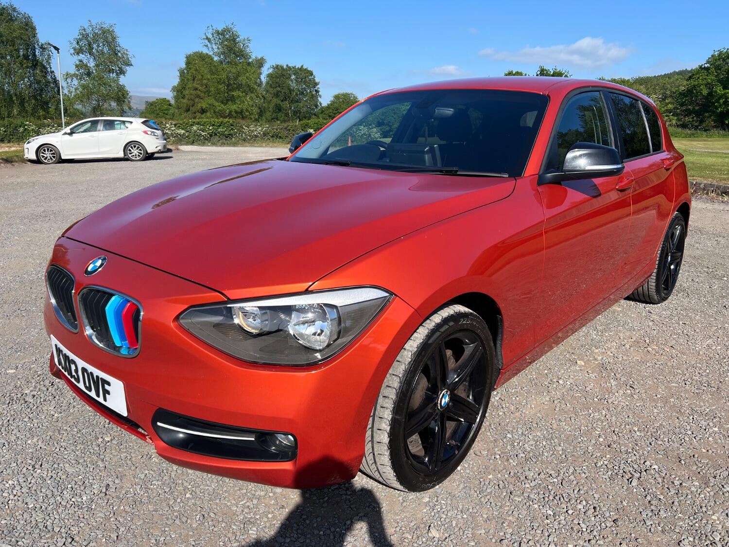 BMW 1 SERIES