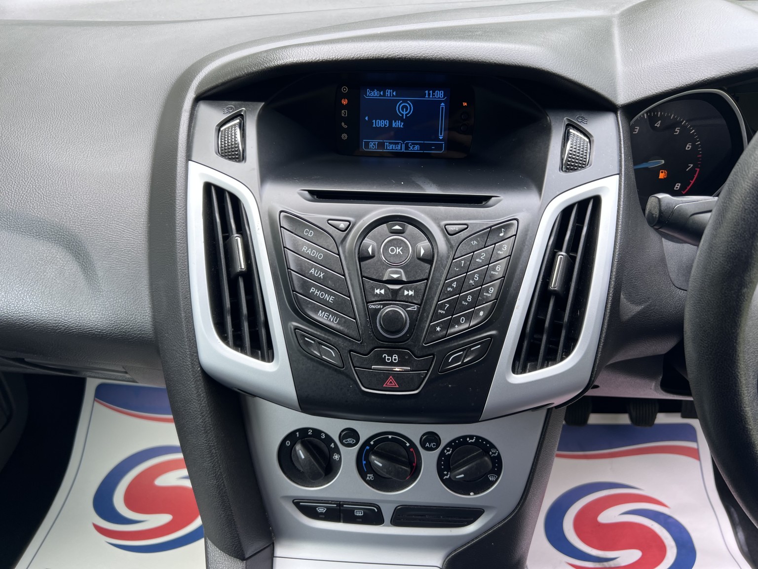  FORD FOCUS