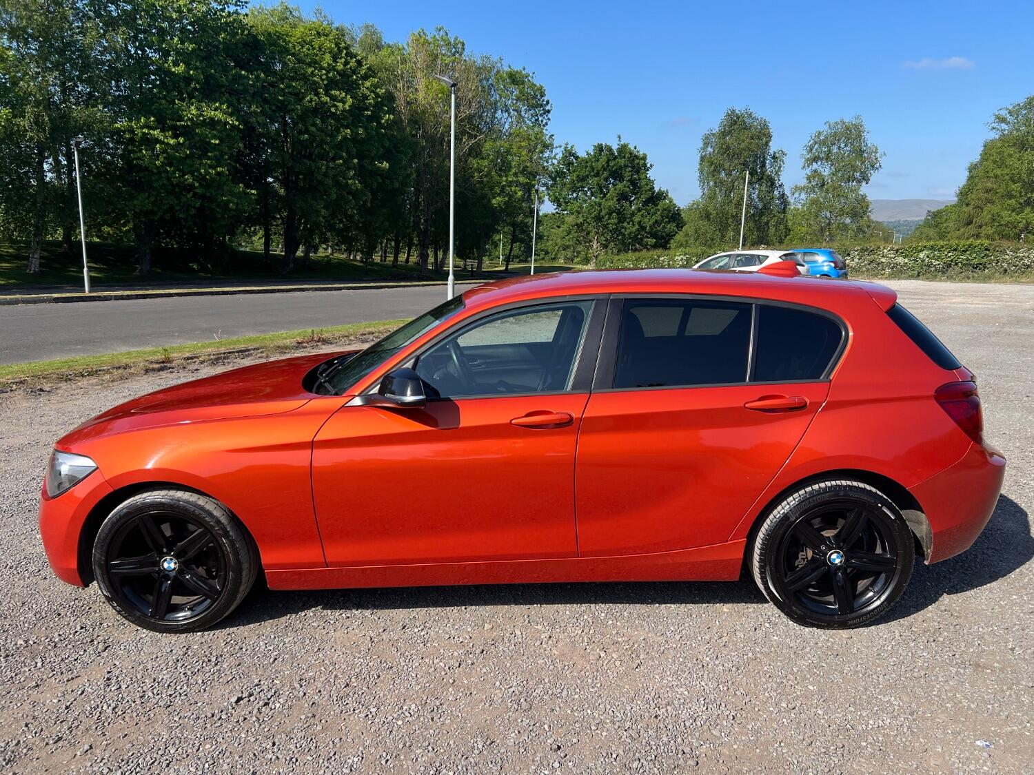  BMW 1 SERIES