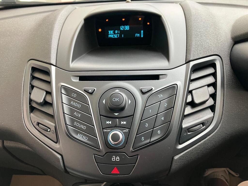  FORD FIESTA