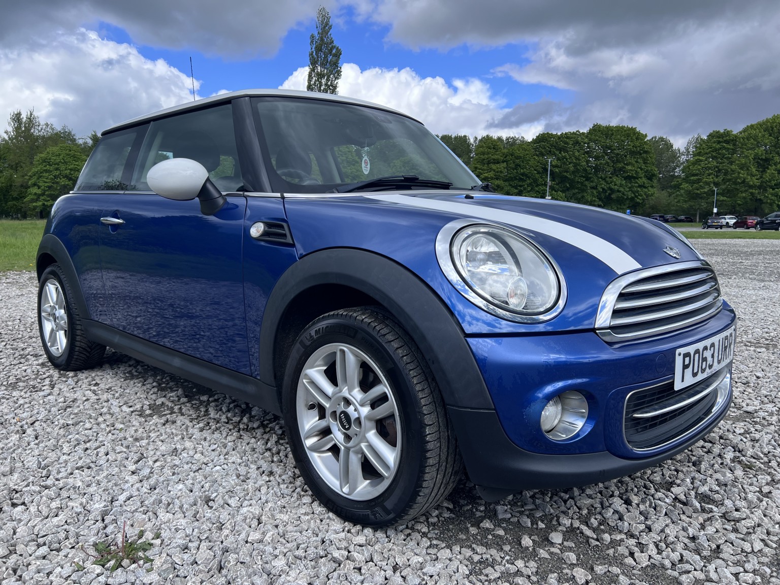  MINI HATCH