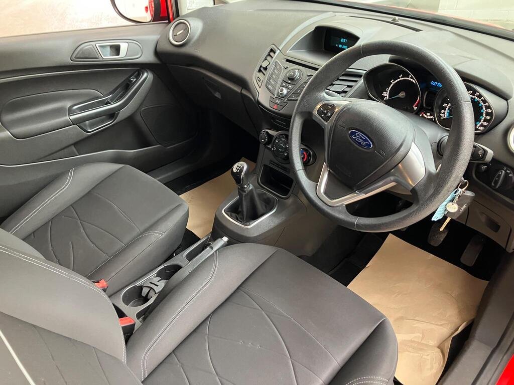  FORD FIESTA