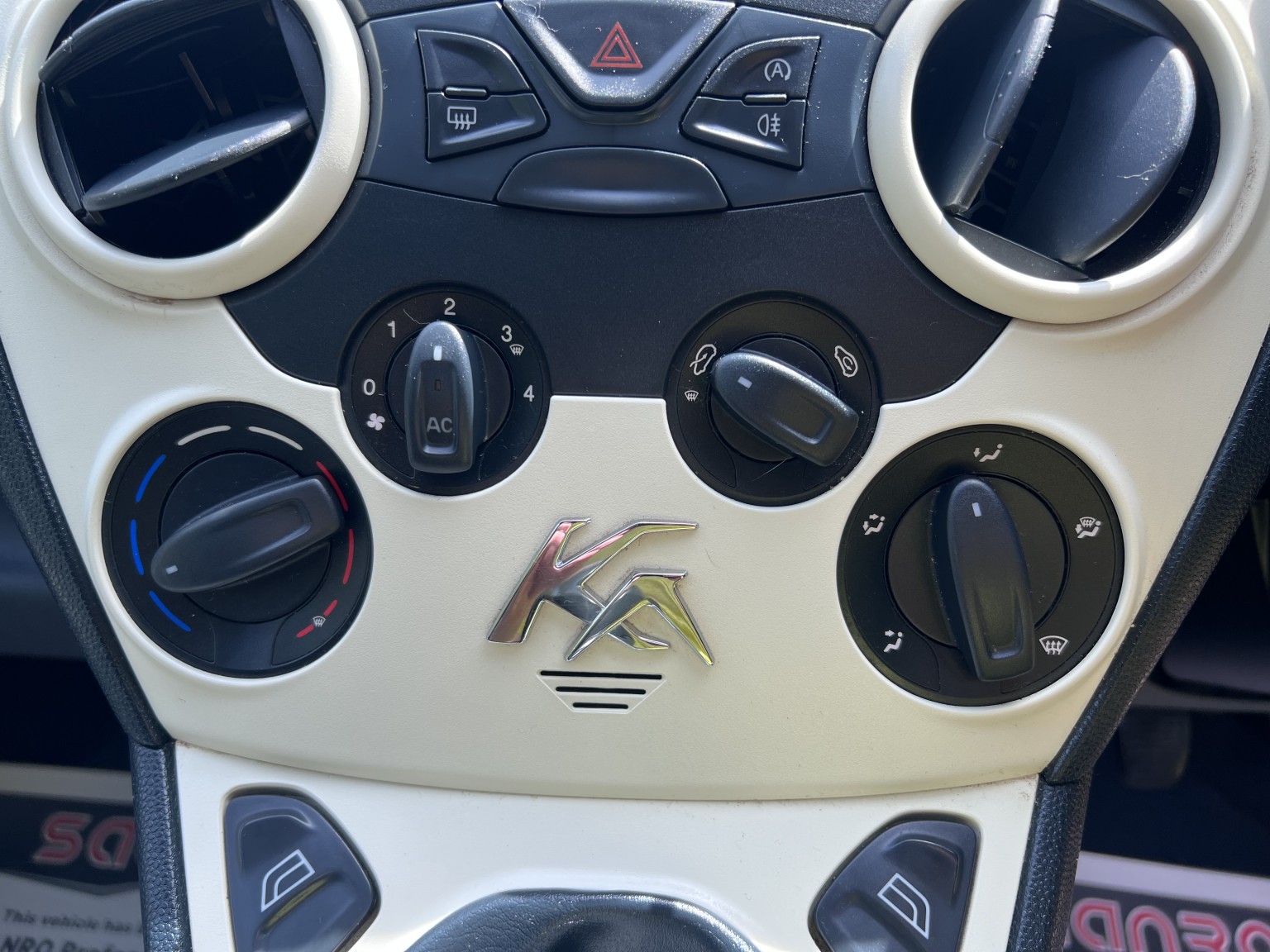  FORD KA